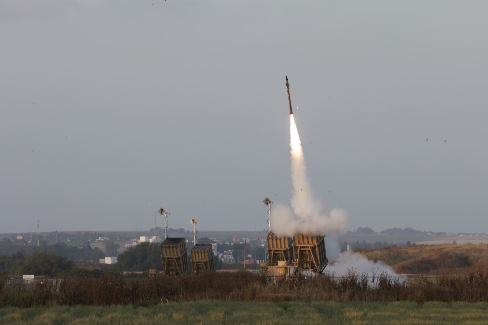 CBS News: Israel thông báo cho Mỹ sẵn sàng tấn công Iran- Ảnh 1. CBS News: Israel thông báo cho Mỹ sẵn sàng tấn công Iran- Ảnh 1.