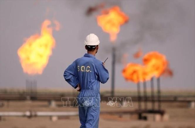 Mỹ tấn công Iran: Dự báo giá dầu tăng vọt, nhà đầu tư đổ xô vào tài sản trú ẩn an toàn- Ảnh 1. Mỹ tấn công Iran: Dự báo giá dầu tăng vọt, nhà đầu tư đổ xô vào tài sản trú ẩn an toàn- Ảnh 1.
