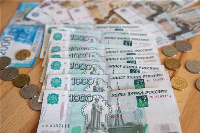 Đồng ruble tăng giá mạnh: Lợi bất cập hại?- Ảnh 1.