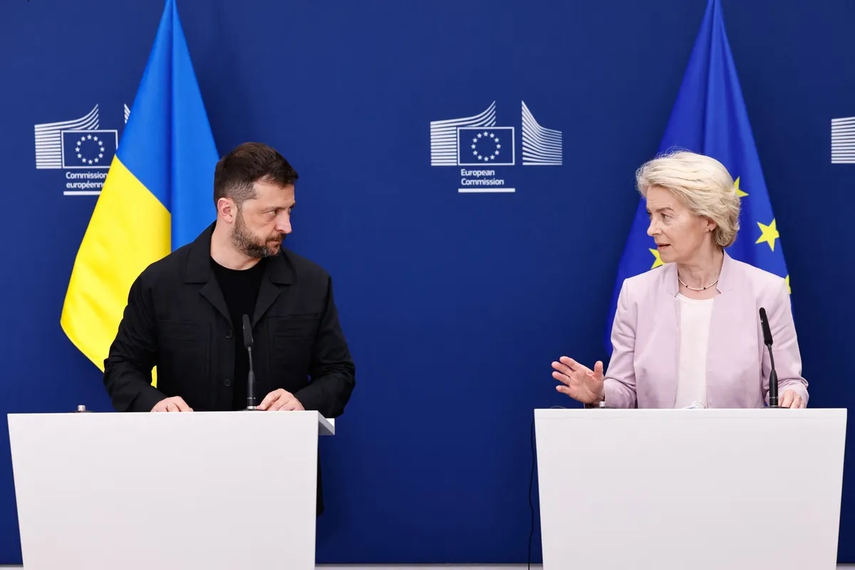 Từ Alaska tới Washington: Ukraina và châu Âu cần nói chuyện gì với Tổng thống Trump?- Ảnh 1. Từ Alaska tới Washington: Ukraina và châu Âu cần nói chuyện gì với Tổng thống Trump?- Ảnh 1.