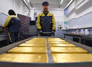 Các biện pháp trừng phạt có ý nghĩa gì đối với kho vàng 140 tỷ USD của Nga?