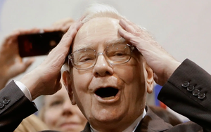 Tỷ phú Warren Buffett nhận mức lương hàng năm là bao nhiêu?