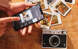 Gen Z yêu thích phong cách retro giúp Fujifilm tăng thị phần máy ảnh Instax  