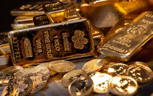Điều gì đang đẩy giá vàng lên mức cao kỷ lục?