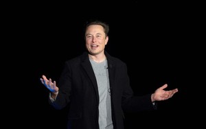 Elon Musk và giới chuyên gia kêu gọi tạm dừng phát triển công cụ AI tiên tiến