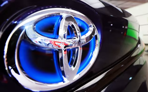 Toyota sẽ tung ra xe điện chạy pin thể rắn ngay sau năm 2027
