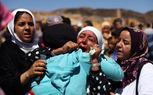 Người dân Maroc trong cảnh 'màn trời chiều đất' sau trận động đất kinh hoàng