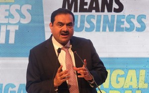 Tỷ phú Gautam Adani trở lại 'câu lạc bộ' tài sản trăm tỷ USD