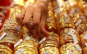 Việt Nam tiêu thụ 55,5 tấn vàng trong năm 2023, nhu cầu vàng trang sức giảm