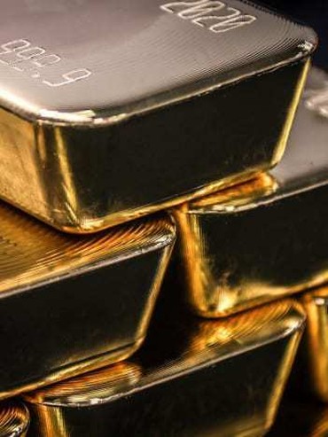 Bốn cường quốc G7 áp đặt lệnh cấm xuất khẩu vàng đối với Nga