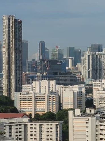 Sức ép từ việc tăng lãi suất thế chấp đang trở thành gánh nặng cho người mua nhà ở Singapore