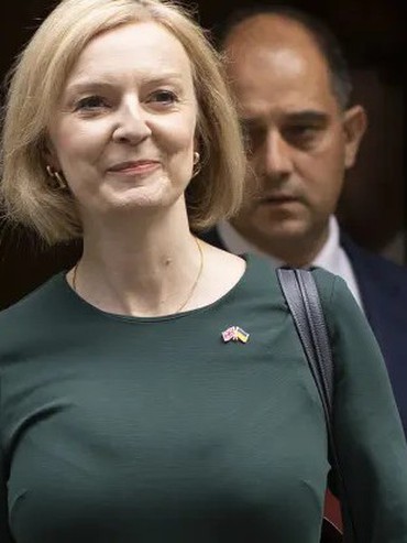 Thủ tướng Anh Liz Truss bảo vệ việc cắt giảm thuế