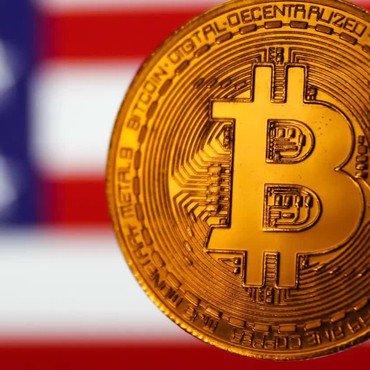 Bitcoin tăng vọt lên 75.000 USD khi Trump áp đảo trong cuộc đua vào Nhà Trắng