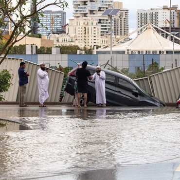 Lũ lụt ở Dubai bộc lộ điểm yếu trước khí hậu thay đổi nhanh chóng