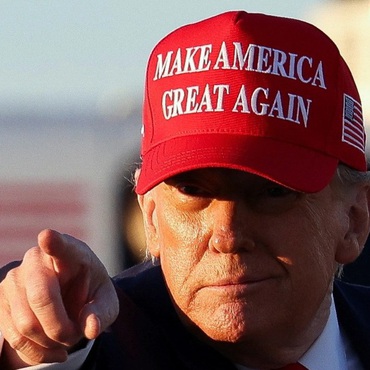 Tổng thống Trump từ bỏ chính sách 'Nước Mỹ trên hết' để can dự vào vũng lầy Trung Đông?