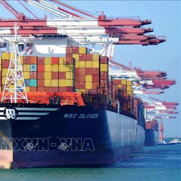 Mỹ áp thuế 93,5% lên graphite Trung Quốc: Gậy ông có thể đập lưng ông