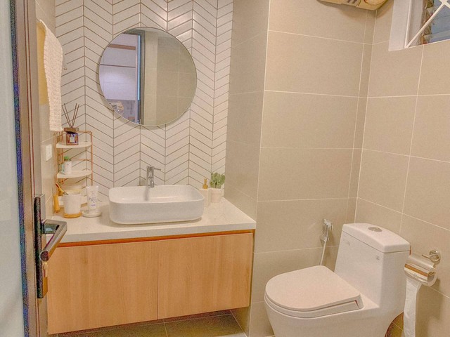 6 giải pháp thiết kế cho phòng tắm chật hẹp - Ảnh 4.