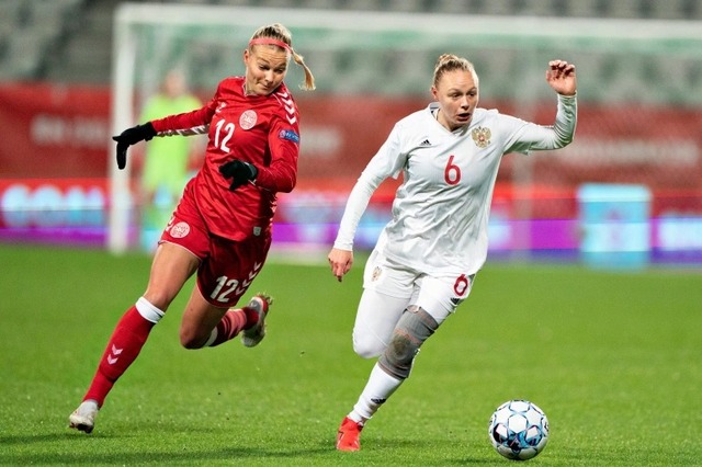 Đội bóng đá nữ của Nga bị cấm tham gia các giải đấu do UEFA tổ chức

 - Ảnh 1.