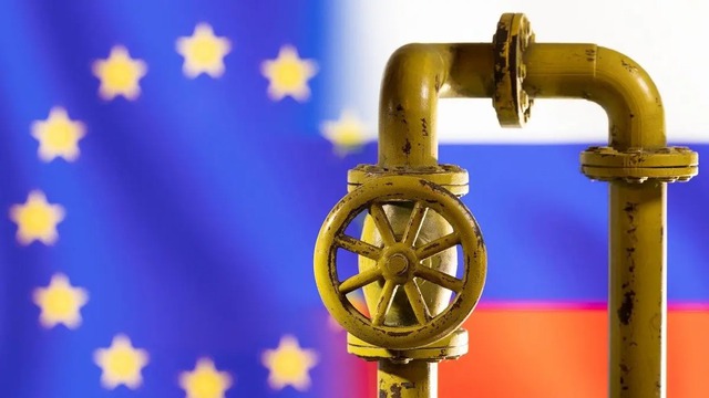Vì sao châu Âu vẫn chưa đồng thuận trong việc cấm nhập khẩu dầu mỏ Nga?

 - Ảnh 2.