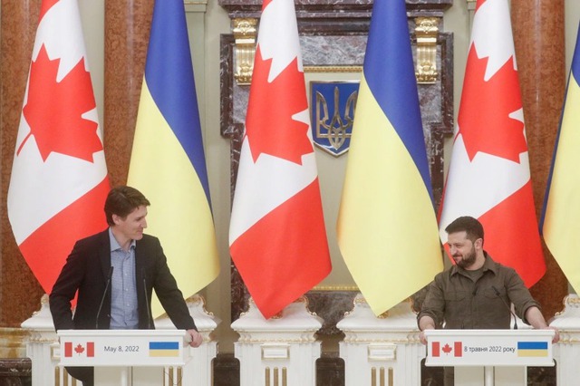 Thủ tướng Canada bất ngờ viếng thăm Kyiv

 - Ảnh 1.