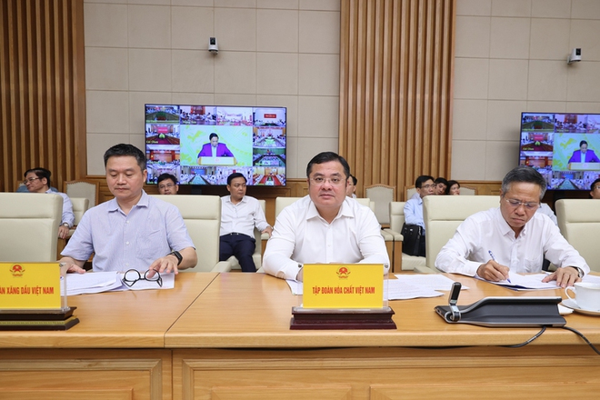 Thủ tướng: Tăng trưởng 8,3 - 8,5% năm 2025 không là 'mục tiêu bất khả thi'- Ảnh 11.