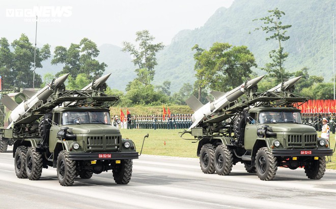 ‘Chiến binh thép’ chống khủng bố lần đầu hợp luyện diễu binh mừng Quốc khánh 2/9- Ảnh 16.
