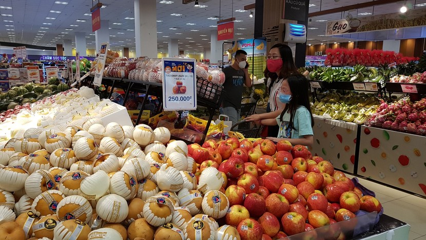 Giá trái cây tăng, thị trường nhiều trái cây lạ - Ảnh 1.