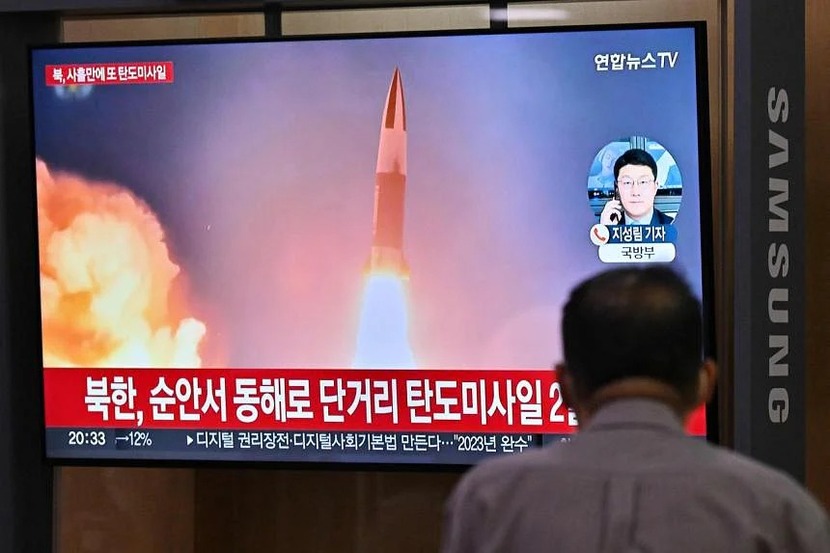 Tên lửa thử nghiệm của Triều Tiên được cho là bay qua lãnh thổ Nhật Bản - Ảnh 1.