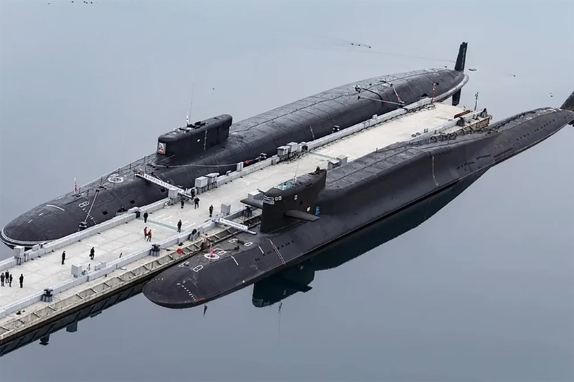 Nga đang triển khai tàu hoả và tàu ngầm hạt nhân đến Ukraina? - Ảnh 2.