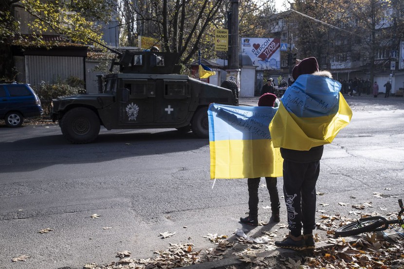 Nga chuyển hướng tấn công dữ dội ở miền đông Ukraina - Ảnh 2.