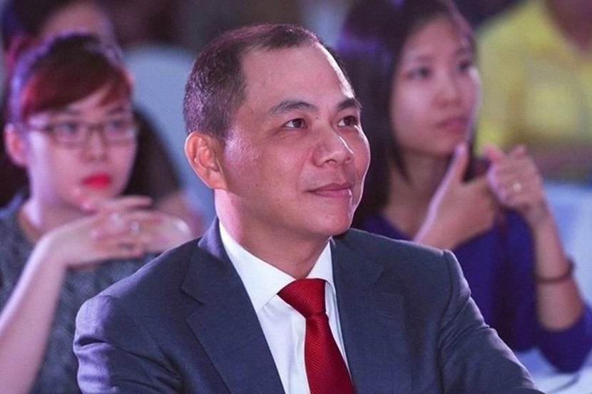 Ông Phạm Nhật Vượng chuyển nhượng hơn 243 triệu cổ phiếu VIC cho VMI - Ảnh 1.