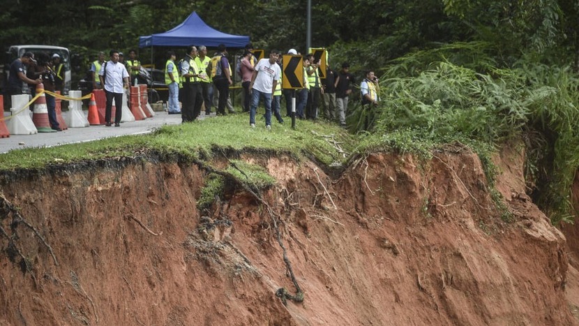Số nạn nhân trận lở đất ở Malaysia tăng lên 21 người, trong đó có 5 trẻ em - Ảnh 1.