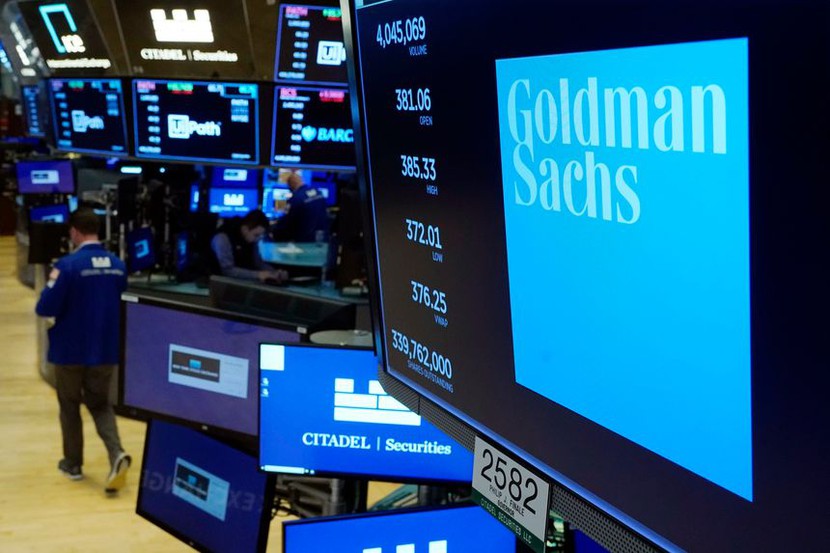 Goldman Sachs lên kế hoạch cắt giảm tiền thưởng, sa thải hàng ngàn người

 - Ảnh 1.