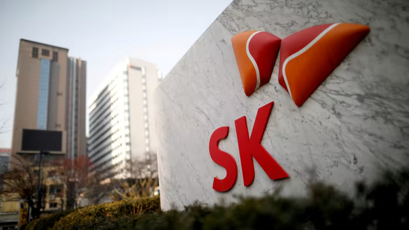 SK vượt qua Hyundai để trở thành tập đoàn kinh tế lớn thứ 2 Hàn Quốc - Ảnh 1.