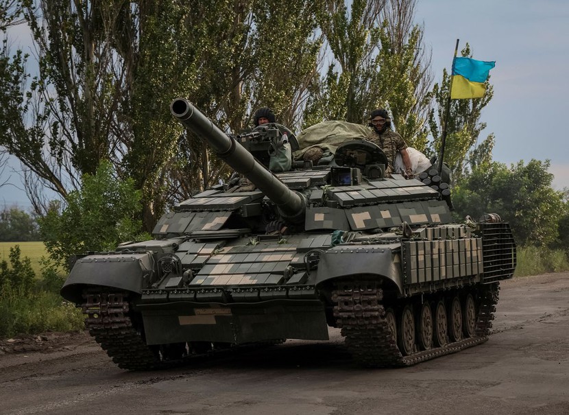 Nga yêu cầu Ukraina hạ vũ khí trong trận chiến Sievierodonetsk  - Ảnh 5.