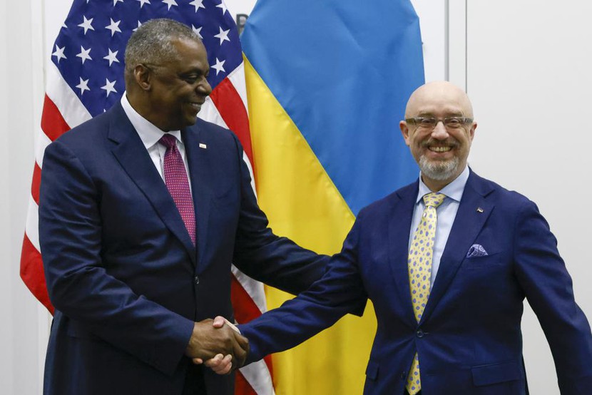 Mỹ công bố thêm gói viện trợ 1 tỷ USD cho Ukraina - Ảnh 2.