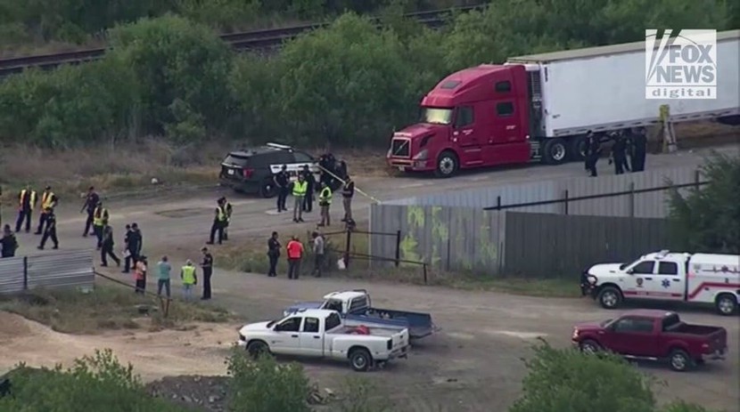 46 người di cư chết trong xe container ở Mỹ  - Ảnh 1.