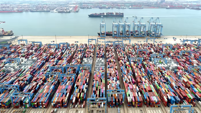 Xuất khẩu của Trung Quốc tăng hai con số vào tháng 5 - Ảnh 1.