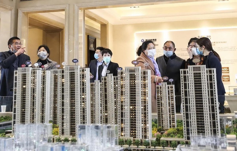 'Bóng đen' tiếp tục phủ lên thị trường bất động sản Trung Quốc - Ảnh 2.