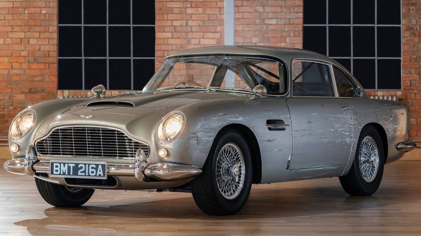 Đấu giá chiếc Aston Martin DB5 của James Bond trong 'No Time to Die' - Ảnh 1.