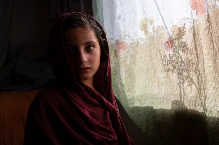 Người dân Afghanishtan đang sống như thế nào sau một năm Taliban trở lại nắm quyền? - Ảnh 1.