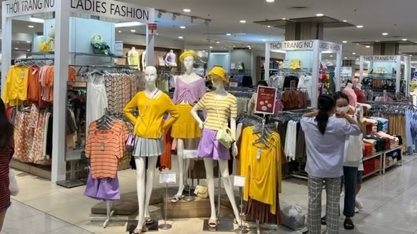 Đại gia bán lẻ AEON 'lấn sân' sang ngành thời trang nhanh tại Việt Nam - Ảnh 1.