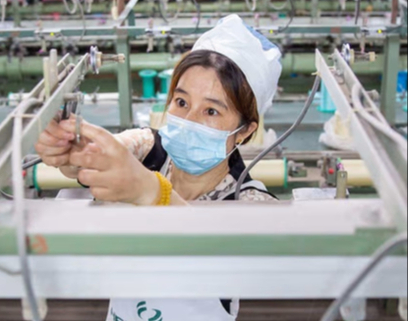 Sản xuất của các nhà máy ở Trung Quốc bị thu hẹp ảnh hưởng đến dân nhập cư - Ảnh 1.