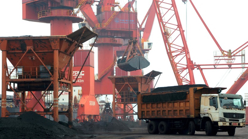 Nhập khẩu than Nga của Trung Quốc tăng kỷ lục trong tháng 8   - Ảnh 1.