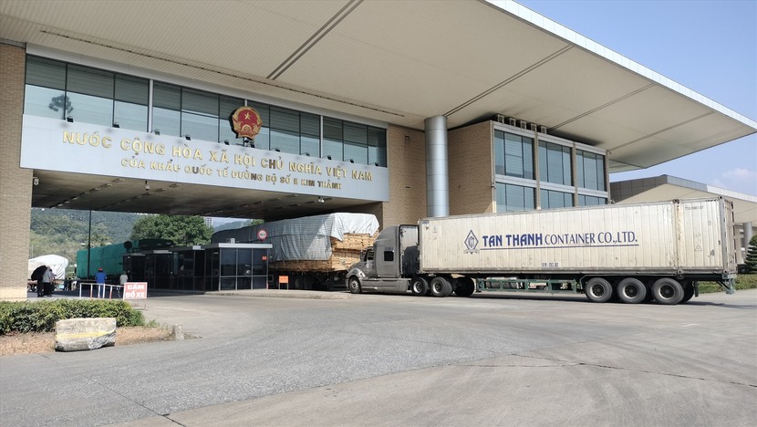 Từ 8/1, hàng hóa xuất khẩu sang Trung Quốc được gỡ bỏ xét nghiệm phòng chống COVID-19 - Ảnh 1.