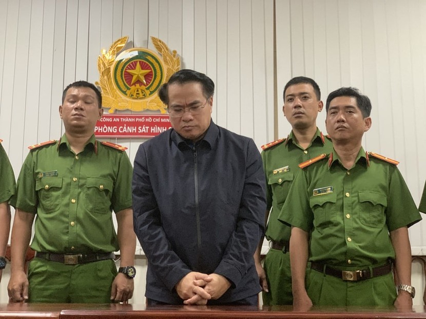 Cục trưởng Cục đăng kiểm Việt Nam bị bắt tạm giam - Ảnh 1.