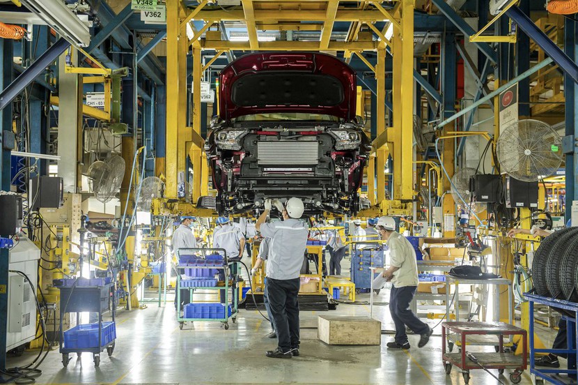 Doanh số bán xe Ford trong nước đạt kỷ lục trong năm 2022 - Ảnh 2.