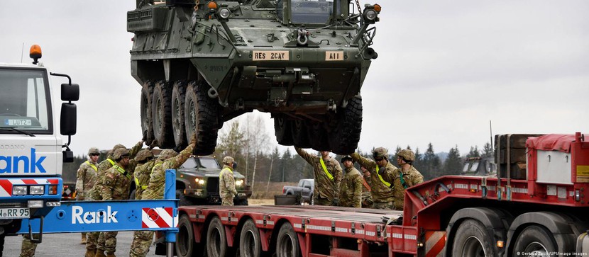 Mỹ công bố gói 2,5 tỷ USD cho Ukraina nhưng không có xe tăng

 - Ảnh 1.