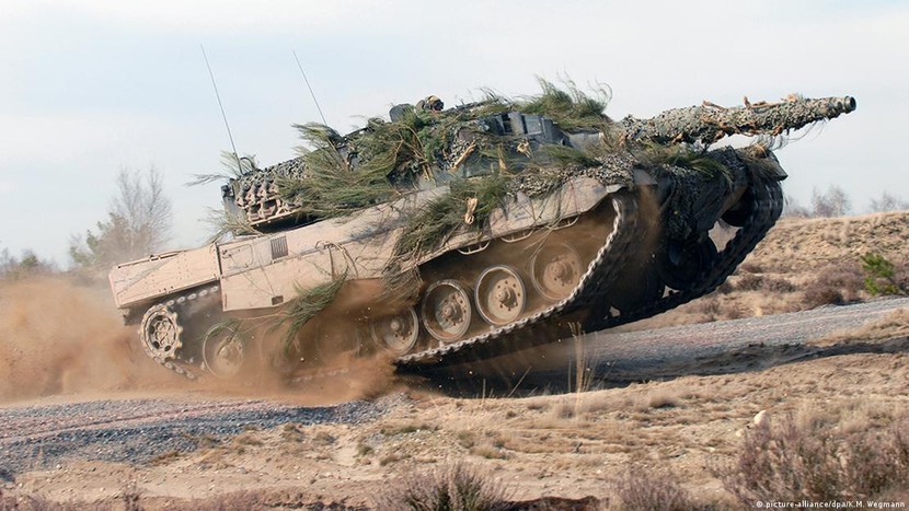 Mỹ, Đức chuẩn bị gửi xe tăng cho Ukraina

 - Ảnh 2.