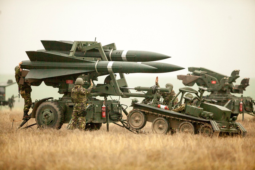 Mỹ đề nghị Israel gửi hệ thống phòng không Hawk cho Ukraina - Ảnh 1.